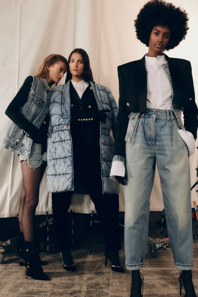 Look 7